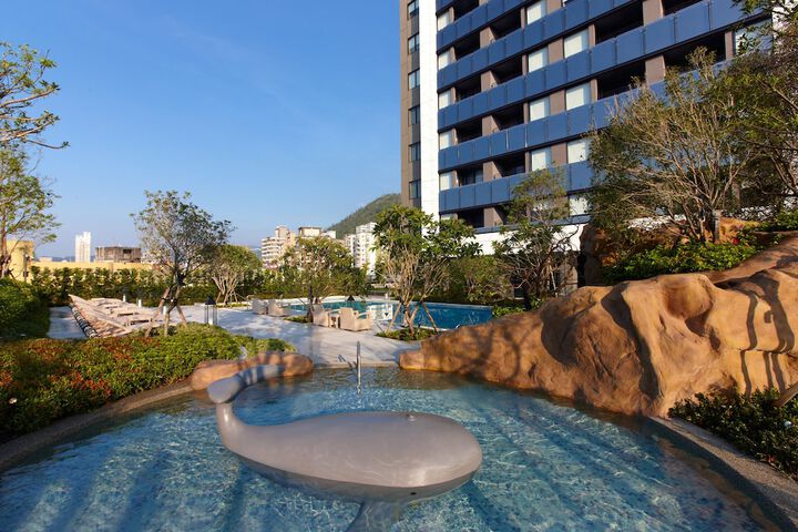 Pool 49 of 82