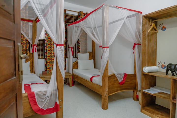 Room 15 of 91