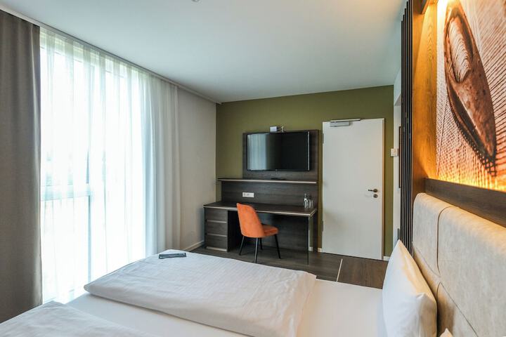 Room 16 of 88