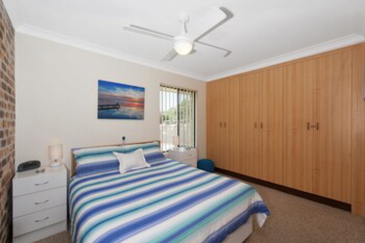 Room 5 of 17