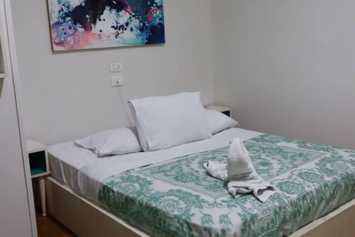 Room 27 of 88