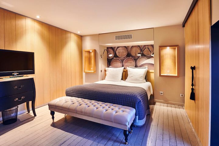 Room 13 of 48