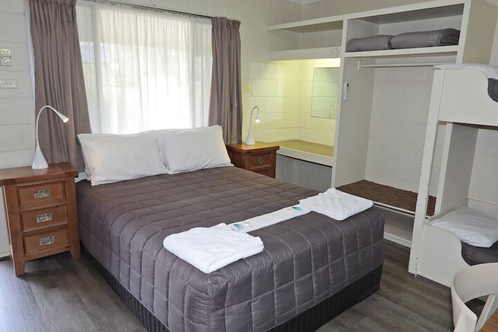 Room 7 of 48