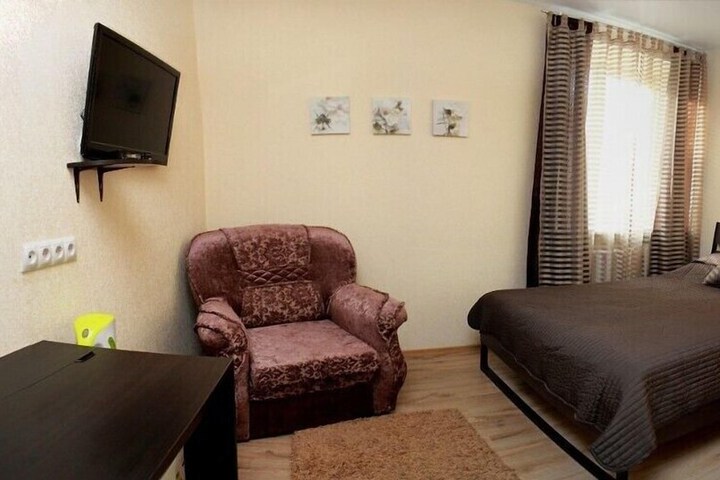 Room 18 of 37