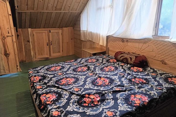 Room 3 of 28