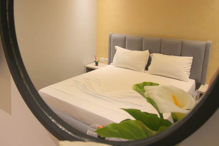 Room 14 of 52