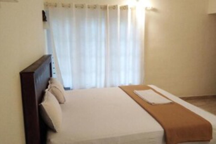 Room 44 of 49