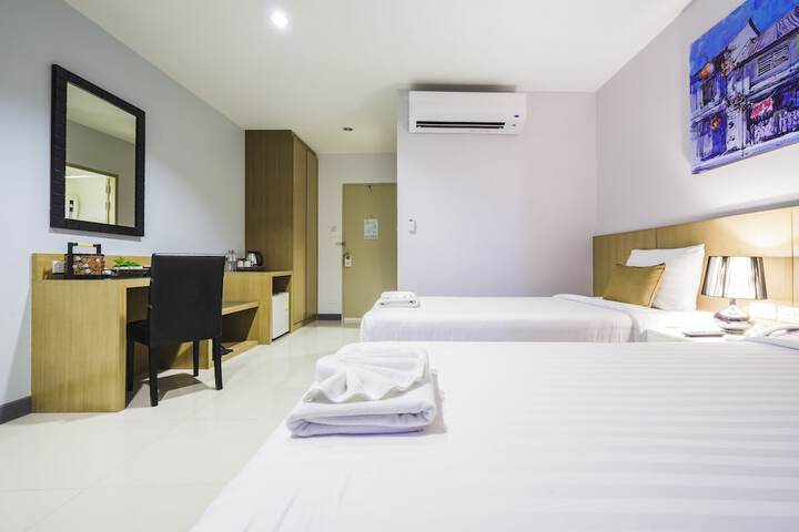 Room 16 of 46