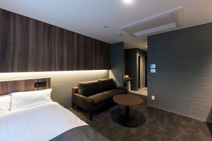 Room 16 of 52