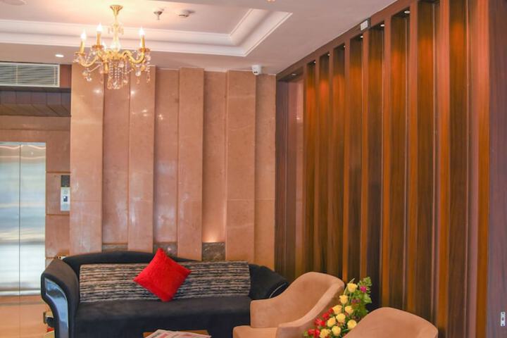 Hotel Interior 6 of 27