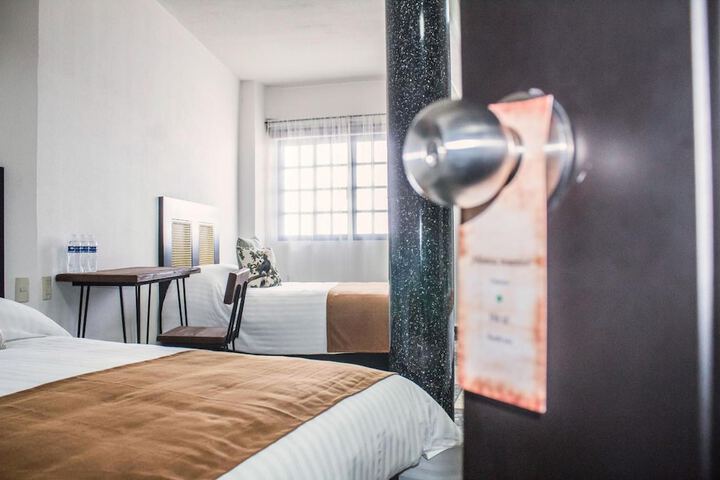 Room 18 of 42