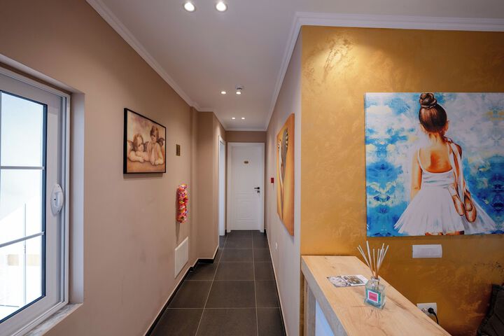 Hotel Interior 12 of 129