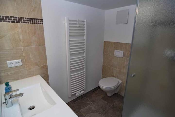 Room 14 of 29