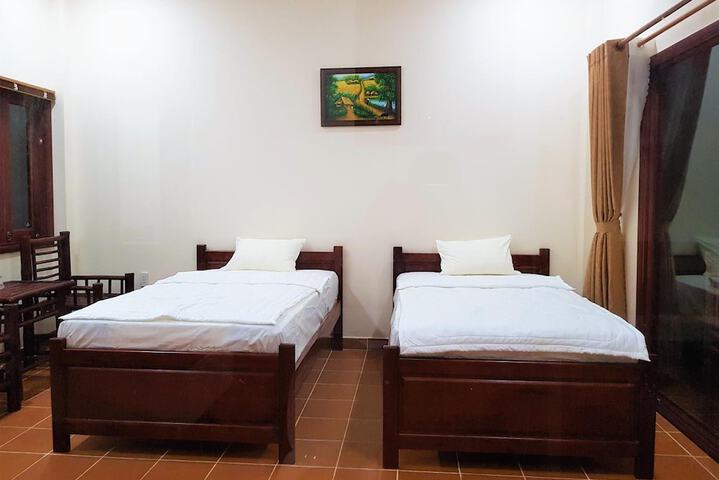 Room 15 of 53