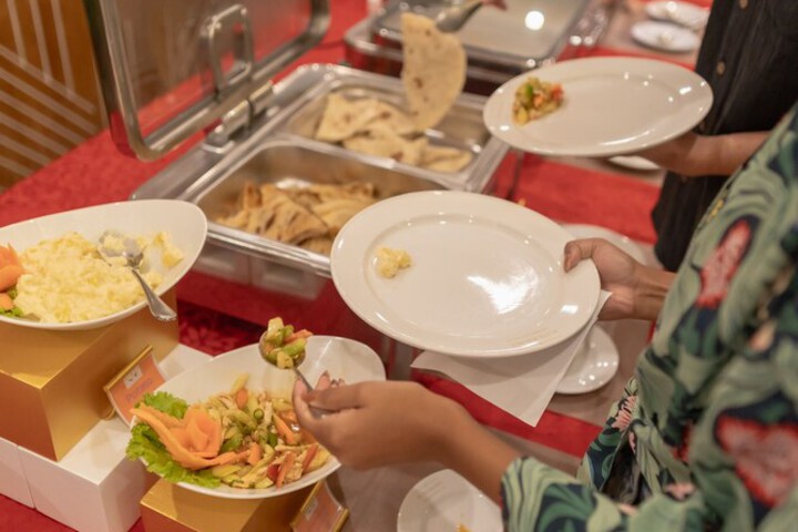 Dining 63 of 76