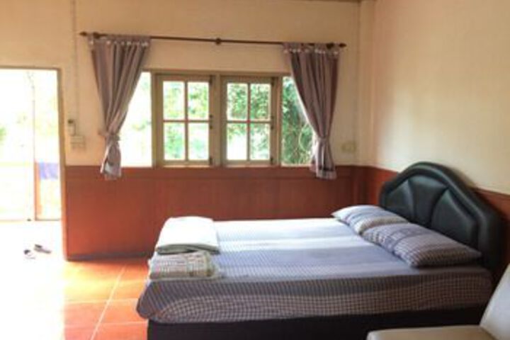 Room 16 of 22