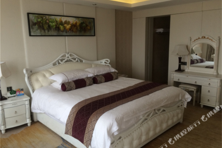 New Huatian Hotel
