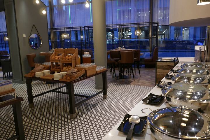 Dining 75 of 114
