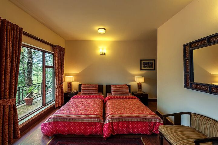 Room 4 of 35