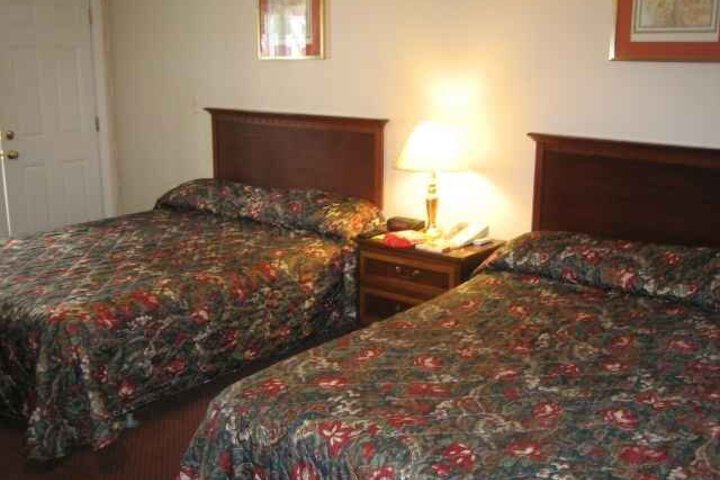 Photo of YANKEE VILLAGE MOTEL