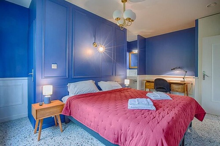 Room 5 of 21