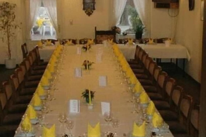 Ballroom/Hall 54 of 60
