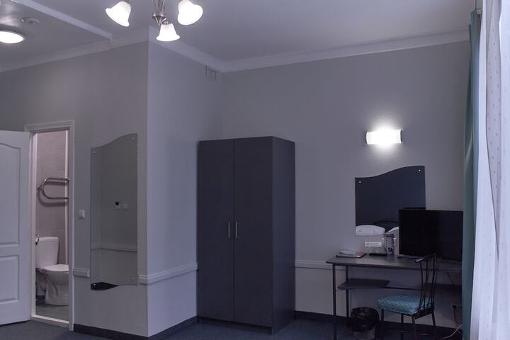 Room 32 of 45