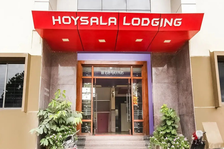SPOT ON 60208 Hotel Ashoka Deluxe Lodging & Restaurant