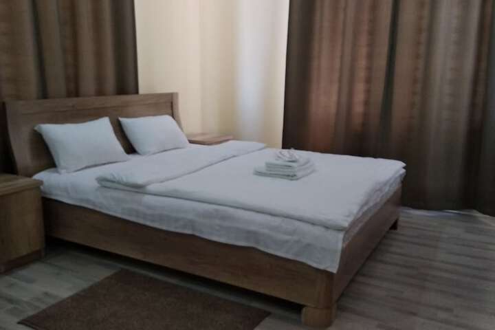 Room 3 of 47