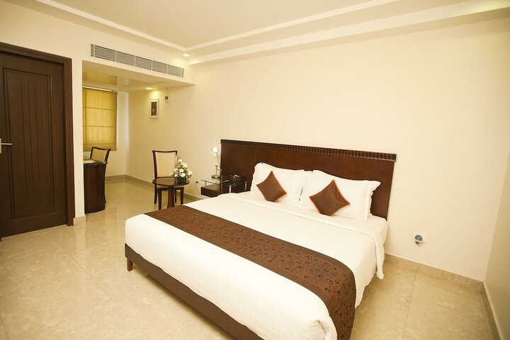 Room 8 of 29