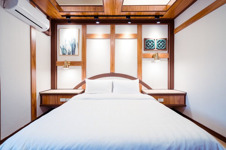 Room 48 of 232