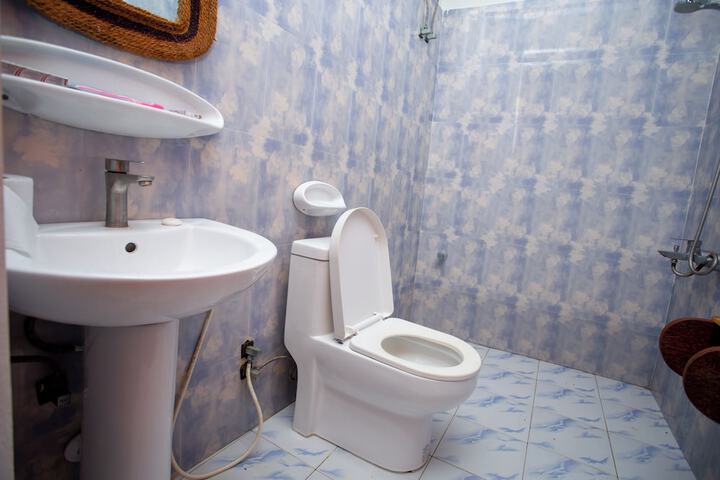 Room 20 of 49