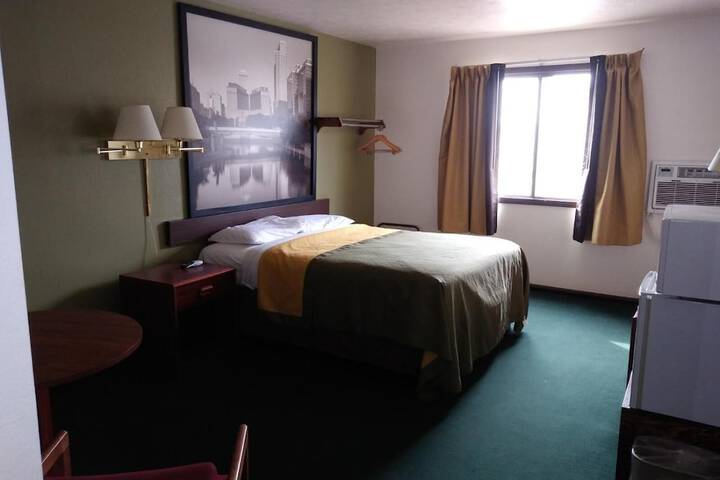 Room 21 of 32