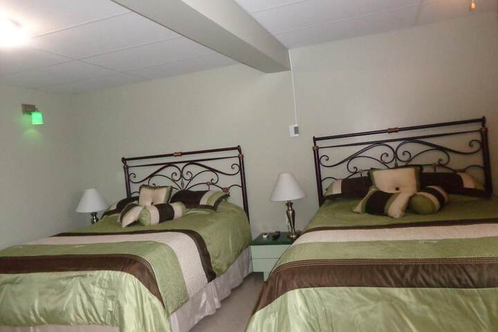 Room 28 of 42