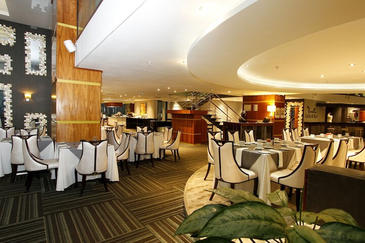 Dining 72 of 113