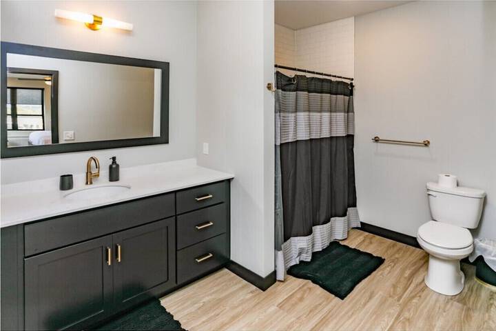 Room 13 of 21