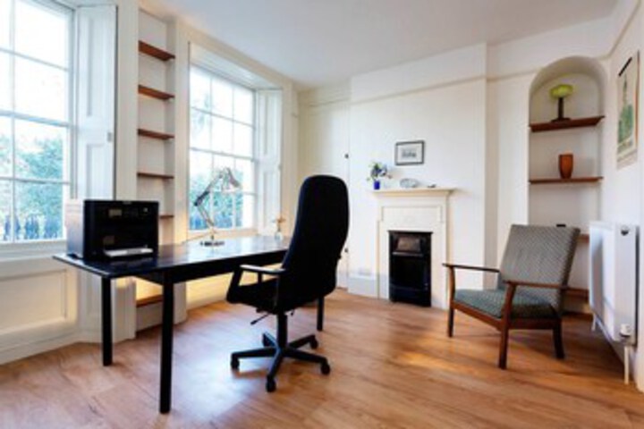 Room 6 of 20