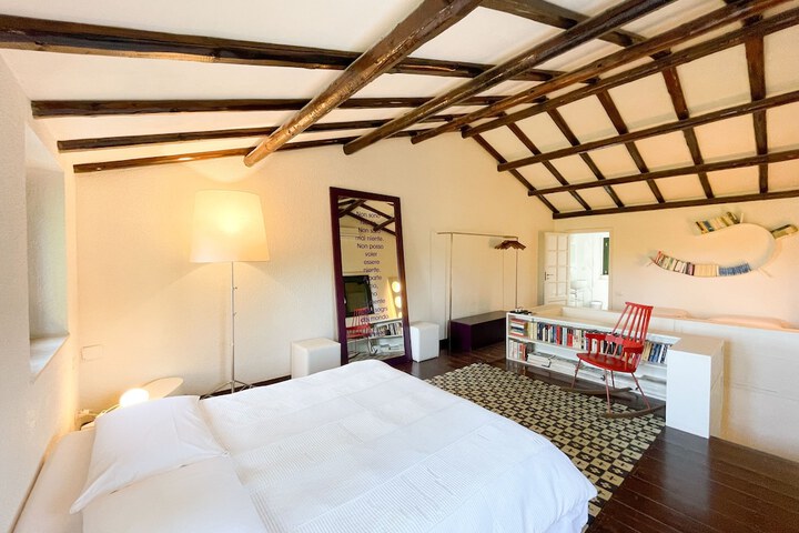 Room 15 of 85