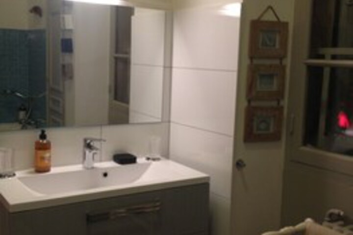 Room 4 of 24