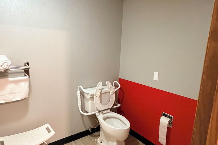 Room 67 of 90