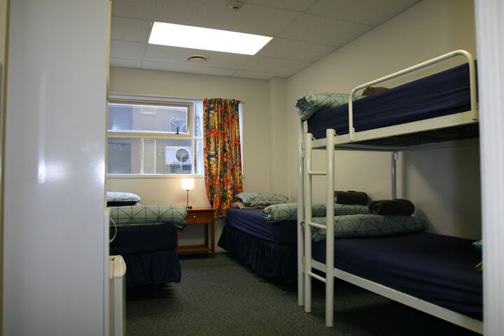 Room 10 of 38