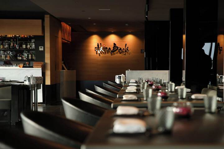 Dining 236 of 324