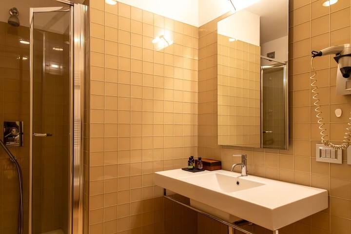 Clean Restrooms
