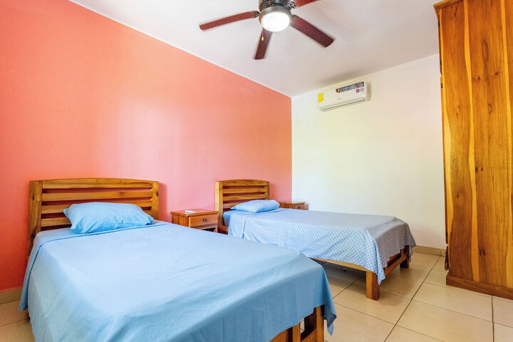 Room 5 of 35