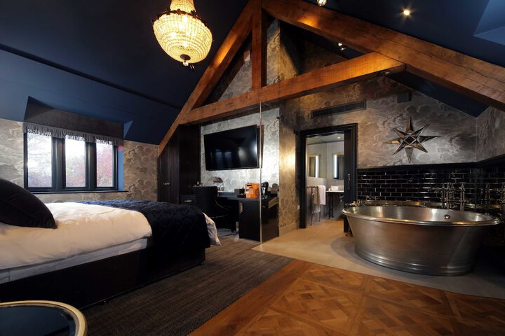 Room 7 of 41