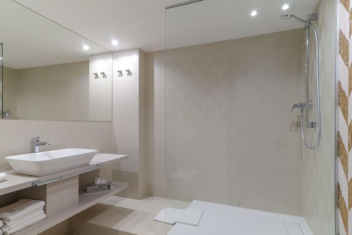 Bathroom Interior Photo