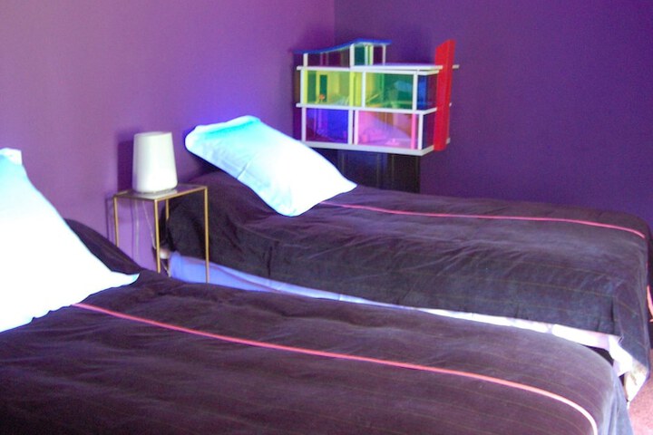 Room 3 of 39