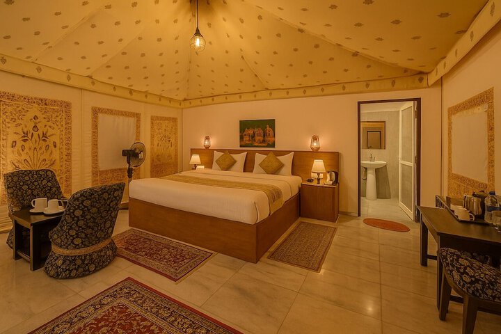 Room 15 of 42