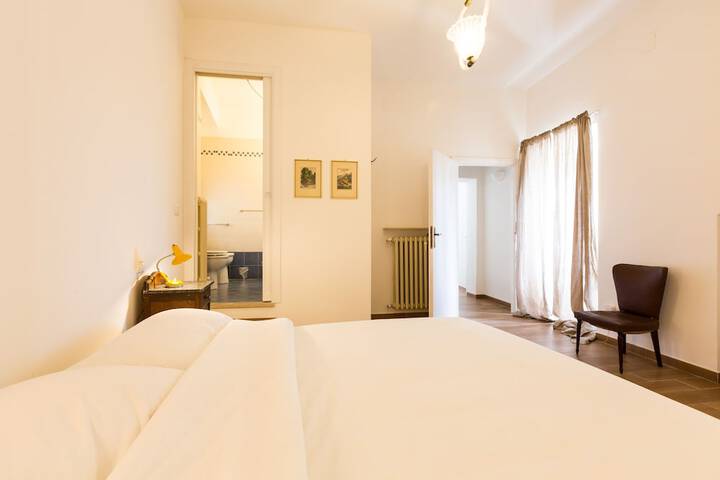 Room 6 of 56