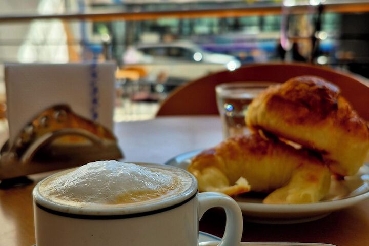Breakfast/Coffee Service 24 of 29